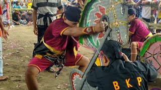 Download lagu MISTIS‼️PENYEMBUHAN KESURUPAN JARANAN KUDA LUMPING JOGJA || JATHILAN KLASIK BUDOYO KUDHO PERWIRO mp3