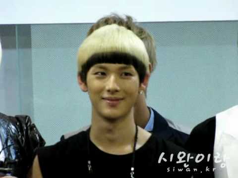 [FANCAM]100713 ZE:A-(Siwan Ver.)