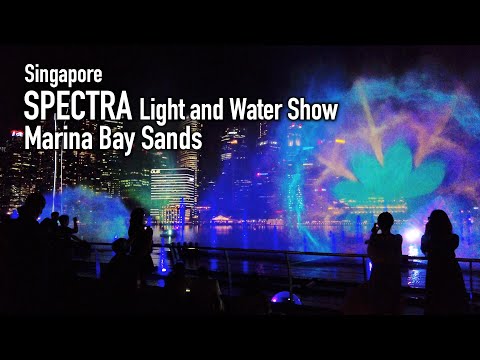 Singapore - SPECTRA Light and Water Show - Marina Bay Sands