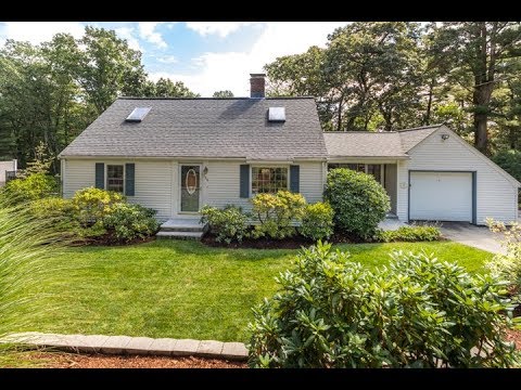 259 Wood St, Lexington MA | Elizabeth P Crampton | Tel 781 389 4400 | Fine New England Living