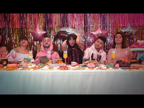 QUE TE VAYA MAL - Lucy Paradise feat. Donutman (도넛맨) M/V