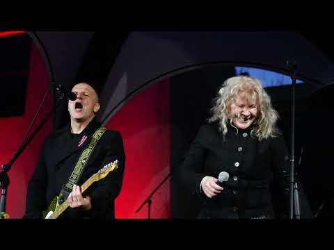 Ira Krauja-Dūduma & Dzelzs Vilks - TĀ ES MĪLU