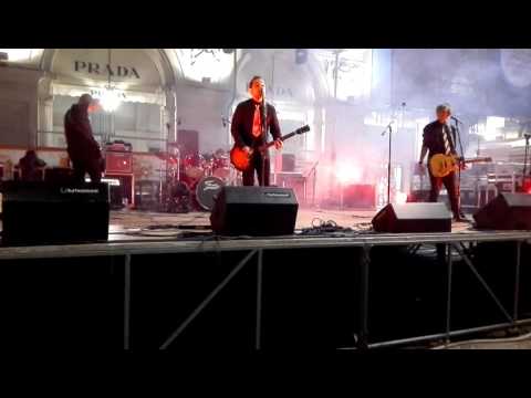 Greender-When I Come Around/Stuck With Me/Basket Case- Live @Piazza San Carlo, Torino
