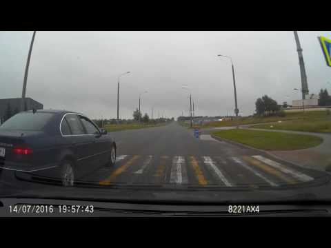 BMW 5 (2.5 tds) vs Mazda Xedos 6 (2.0 V6) part 1