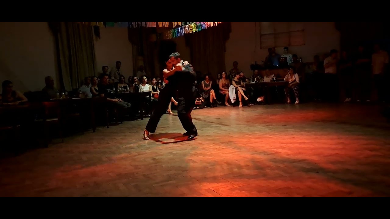 Video thumbnail for Summer's End - Anita Escobar y Adrian Luppi - La vinilo - Tandil - 03/02/2024