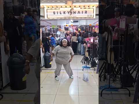 @kamogelokylanmokoena Social anxiety is afraid to see you coming 😆🫡🫡🫡 #amapianovibessa #dance