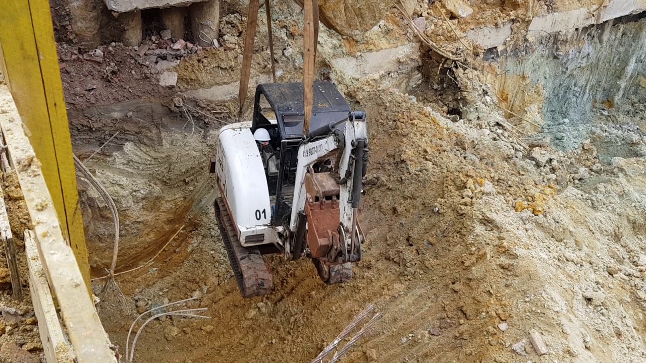 Mini Escavadeira Bobcat para Abertura de Valas e Fundações em Curitiba | Bob Loc