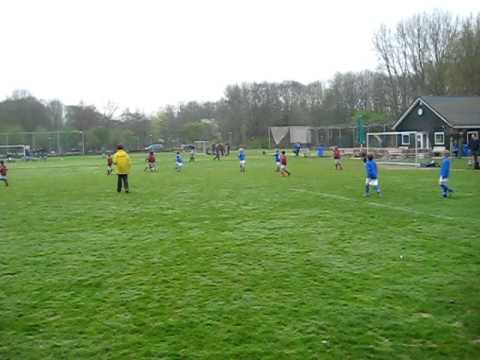 Kampong F5 - Zwaluwen Utrecht '11 F8 1e goal Luuk