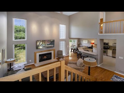 1028 Woodland Way, Lake Geneva, WI Presented by Reyenga Team.