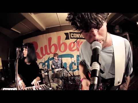 Converse Rubber Tracks: Ready, Set - Earthquake Party! performs "Little Pet" + "Hello Weirdo"