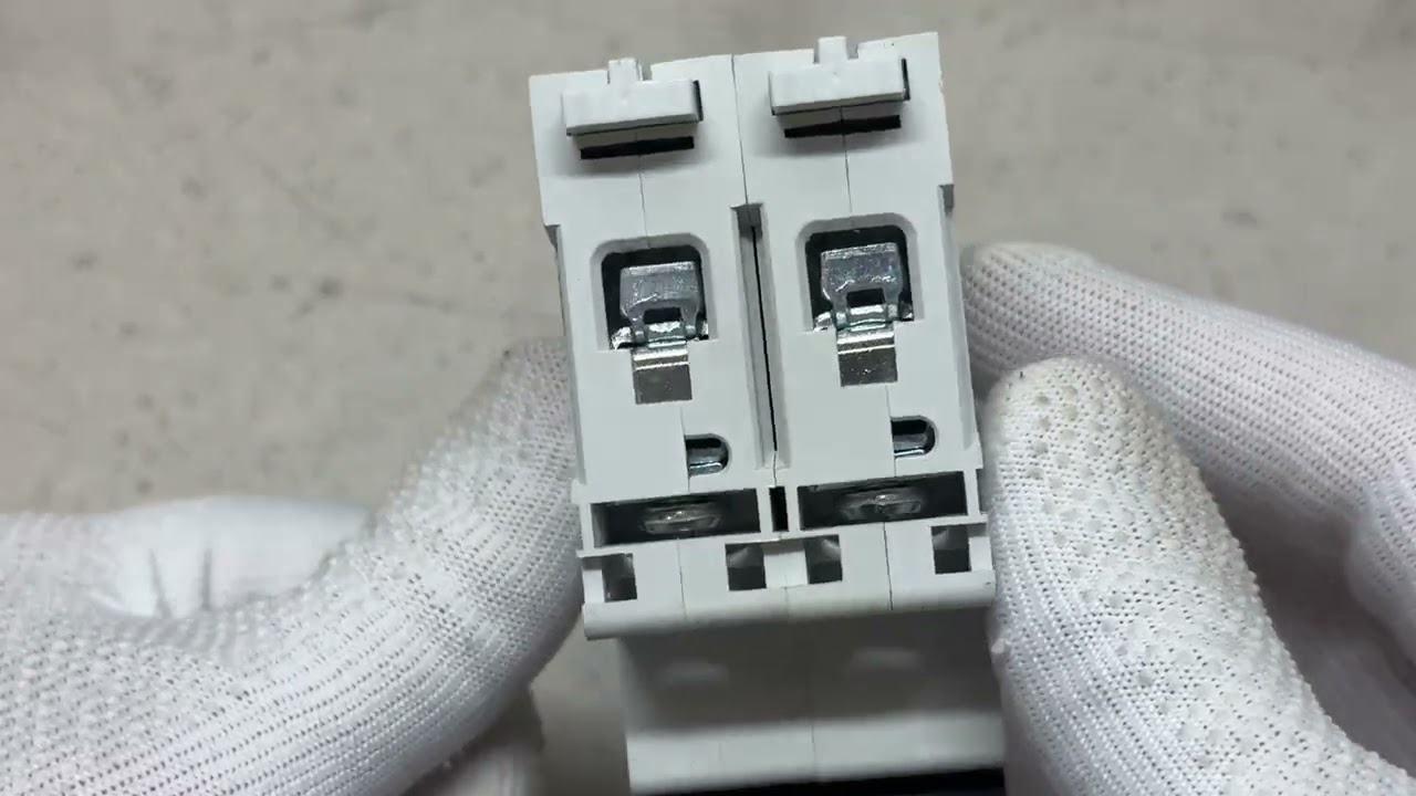 Автоматический выключатель ПРОМФАКТОР ECO FB1-63 2P C 40A 6кА FB1C2040