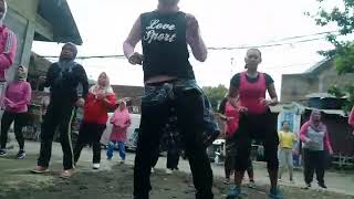 Download lagu senam ga ada waktu beib mp3