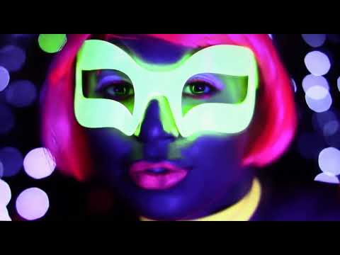 UK HARDHOUSE HEAVEN MIXED BY DJ SERENITY