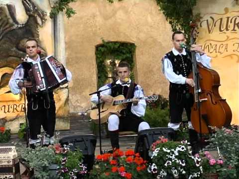 Ansambel Zakrajšek-Pomlad na gorskih stezah (v živo)