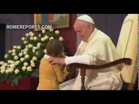 El Papa conduce un encuentro con familias