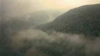 preview picture of video 'FPV flying in the clouds'