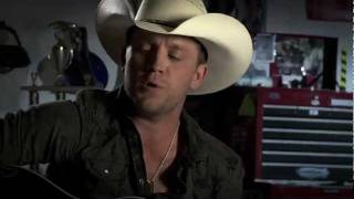 Justin Moore, &#39;If Heaven Wasn&#39;t So Far Away&#39; - Taste of Country Exclusive