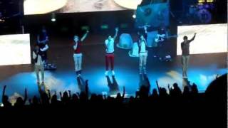 Stand Up - One Direction in Nottingham