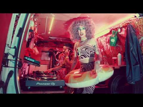 Nick V avec Le Camion Bazar au Macki Festival 2021