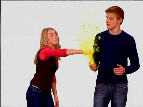 AnnaSophia Robb and Alexander Ludwig - You're Watching Disney Channel (2009)