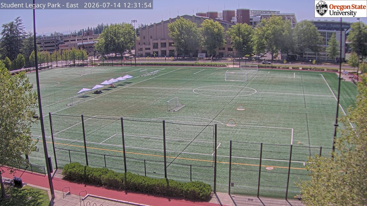 Live webcam view of Campos de Césped de Legacy Park