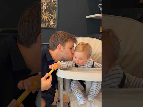 PULL MY FINGER!! #dad #baby #funny