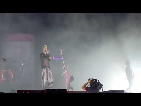 MGK Louder Than Life trying to diffuse upset Slipknot fans