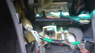 How to remove an ECU: Mazda 626
