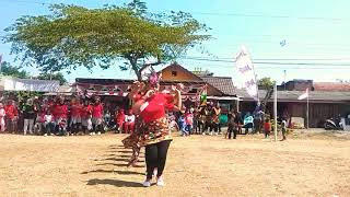 Download lagu Juara 1 Senam Maumere Kalinegoro mp3