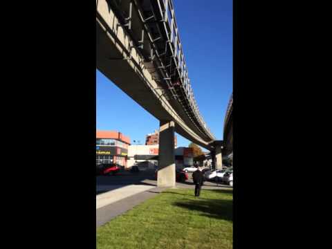 Sky train - Main Street science station