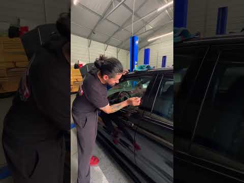 OVER SPAY OR PAINT ON WINDOWS? 🫣 #over #spray #or #paint #on #windows #tricks #hack #hacks #diy #fy