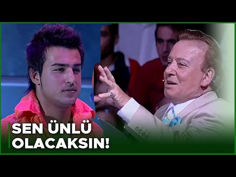 Rıza Tamer, Söylediği İngilizce Şarkı İle Büyüledi