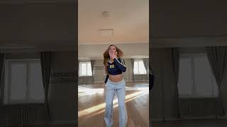 Download lagu KE Di wave 🌊 Amapiano dance #amapiano #amapianotv #amapianovibesworld #amapianodance@oliwia Ratynska mp3