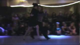 Greta Hekier y Guillermo Cerneaz en la Milonga Solidaria