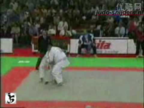 Judo 1997 Paris: Tmenov (RUS)  - Tataroglu (TUR) [ 95kg].