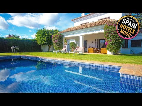 VILLA DEL MAR- Private swimming pool next to the beach | Estepona, Spain | Hotel Review 🏩