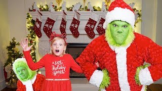 THE GRINCH Christmas Challenge to catch Santa Clause