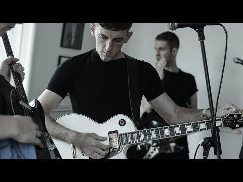 Louis Berry - '25 Reasons', 'Restless' - Tenement TV