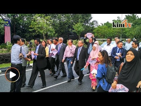 2km berjalan, HARAPAN gesa Bank Negara siasat semula 1MDB