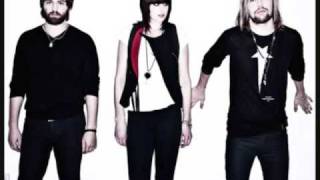 Band of Skulls - I KNOW WHAT I AM (with lyrics)