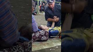 Download lagu tambani pisankas #jarananndadi #shots #jaranan #jathilankeren #kudalumping mp3 Download lagu tambani pisankas #jarananndadi #shots #jaranan #jathilankeren #kudalumping mp3
