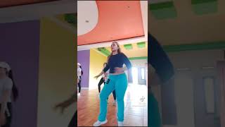 Download lagu Tante semok senam mp3