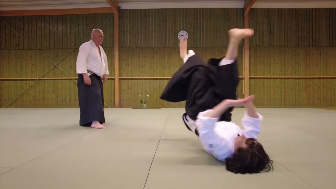Tsuzukiwaza Achim Uke Advance 1
