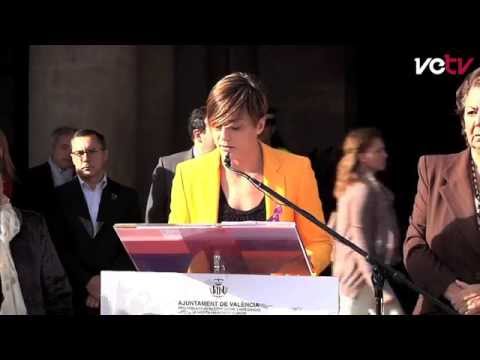 Ana Carrascosa lee el Manifiesto Contra la Violencia de género