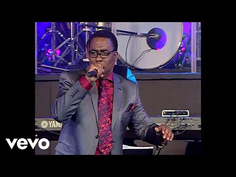 Jabu Hlongwane - Uvalo Lwam Lwaphela (Live at Theatre on the Tracks, Midrand, 2011)