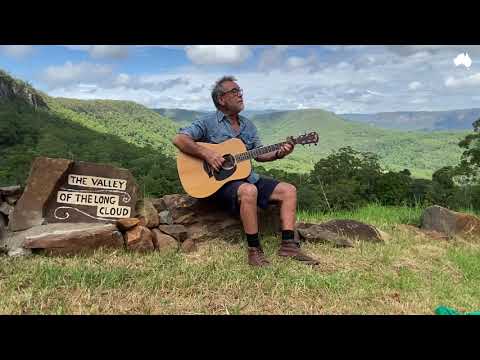 Review's Isolation Room #8: John Williamson plays 'Cootamundra Wattle'