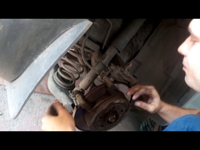 Как Заменить Задние Тормозные Колодки SsangYong Actyon