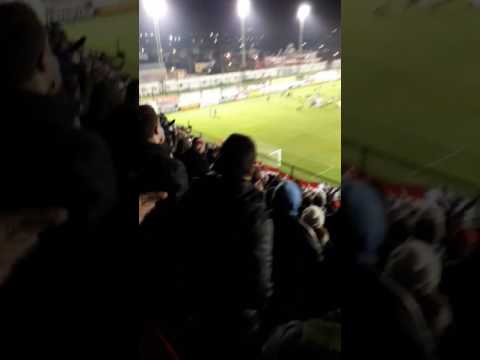 "La hinchada de Chaca festejando el triunfo y anhelando el retorno a Primera" Barra: La Famosa Banda de San Martin • Club: Chacarita Juniors