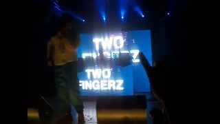 Two Fingerz: Intro + Palloncini - live @ Magazzini Generali 06/06/2014