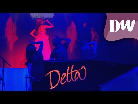 Video thumbnail for Sweet Dreams (Live at the State Theatre)